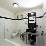 De Paris 3*