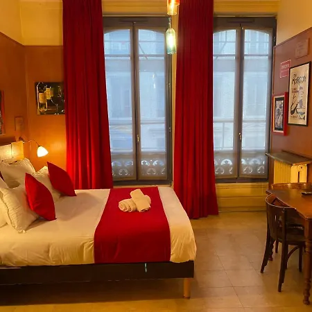 De Paris 3*
