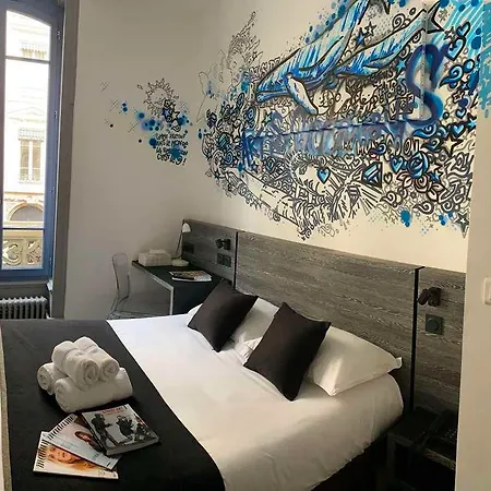 De Paris 3*