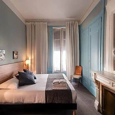 De Paris 3* 리옹