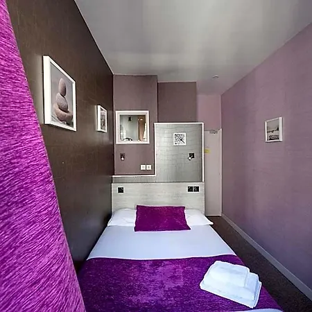 De Paris 3*