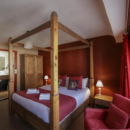 Hotel De Paris 3*