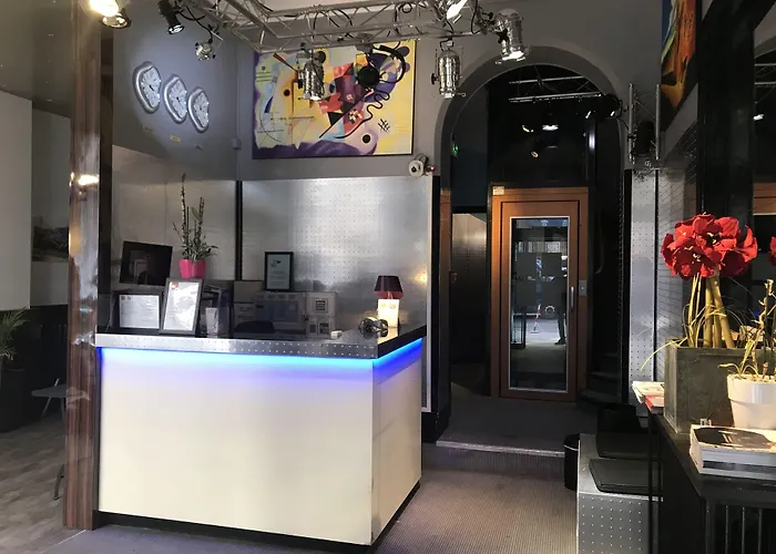 ホテル オテル ド パリ