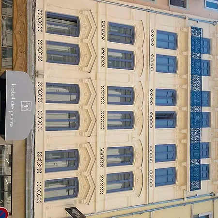 De Paris Hotel 3*