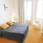 De Paris Hotell 3*